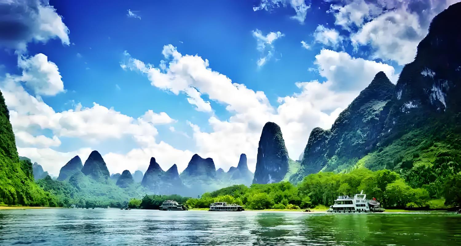 Li River’s Allure: A Symphony of Karst Mountains and Crystal Waters ...