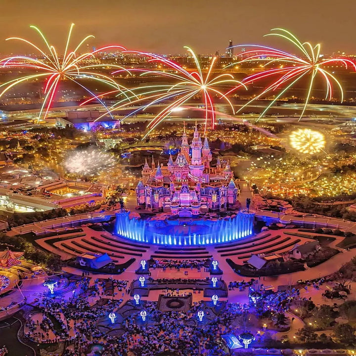 Disneyland_in_Modern_Shanghai