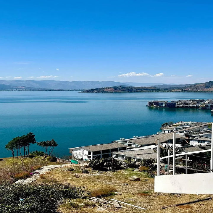 Erhai_Lake_in_Yunnan