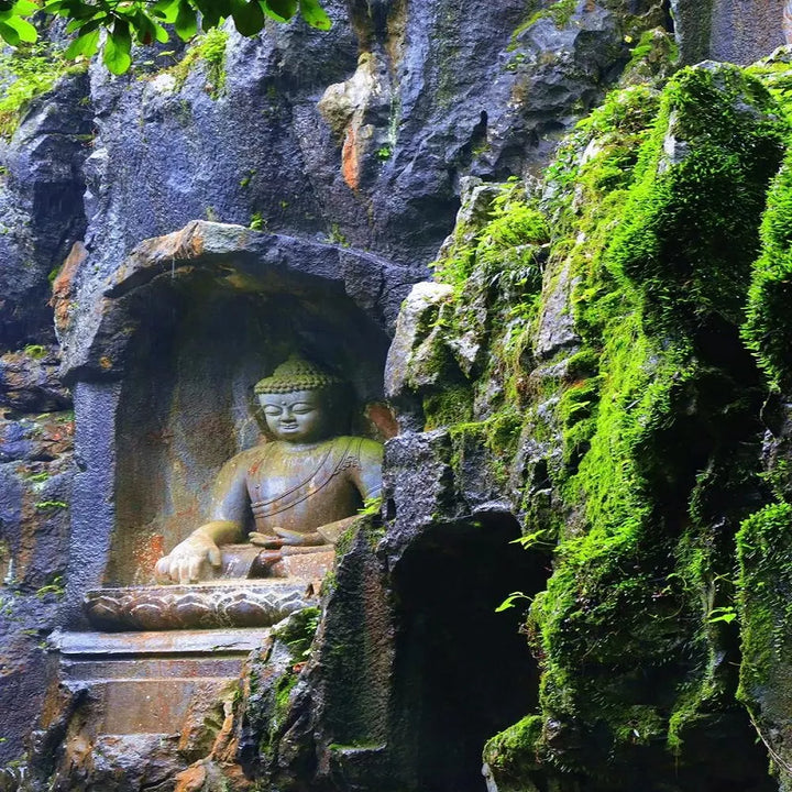 Feilai_Peak_in_Hangzhou